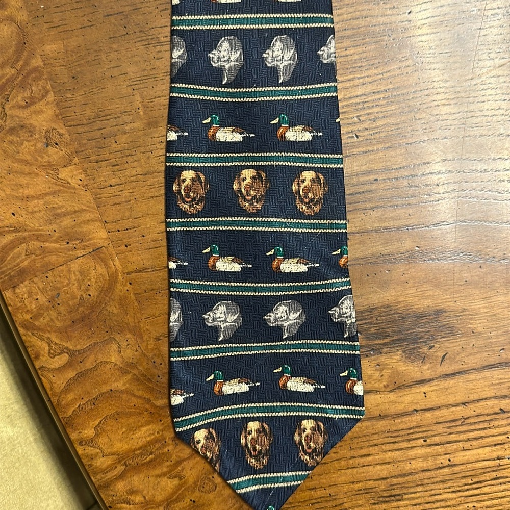 Vintage Field & Stream Labrador Retriever Hunting Duck Silk Necktie